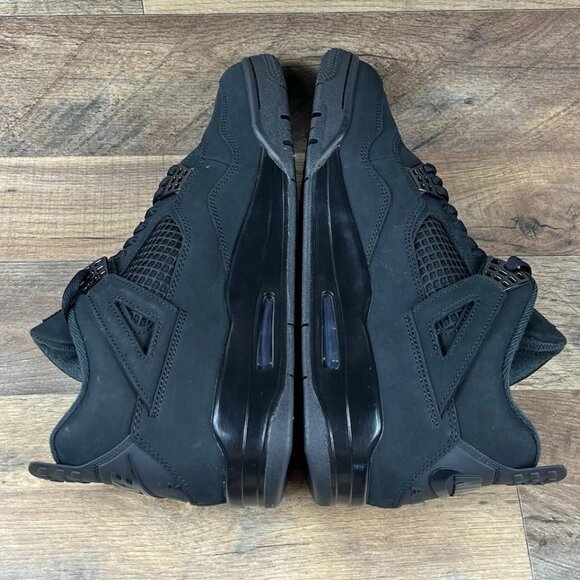 Air Jordan 4 Retro 2025 Black Cat